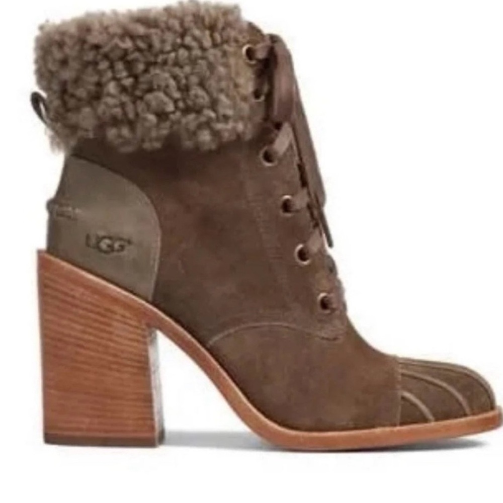 UGG Brown Heeled Boots with Cozy Fur UGG
W JAXON BOOT
1095058 W / MYSTR